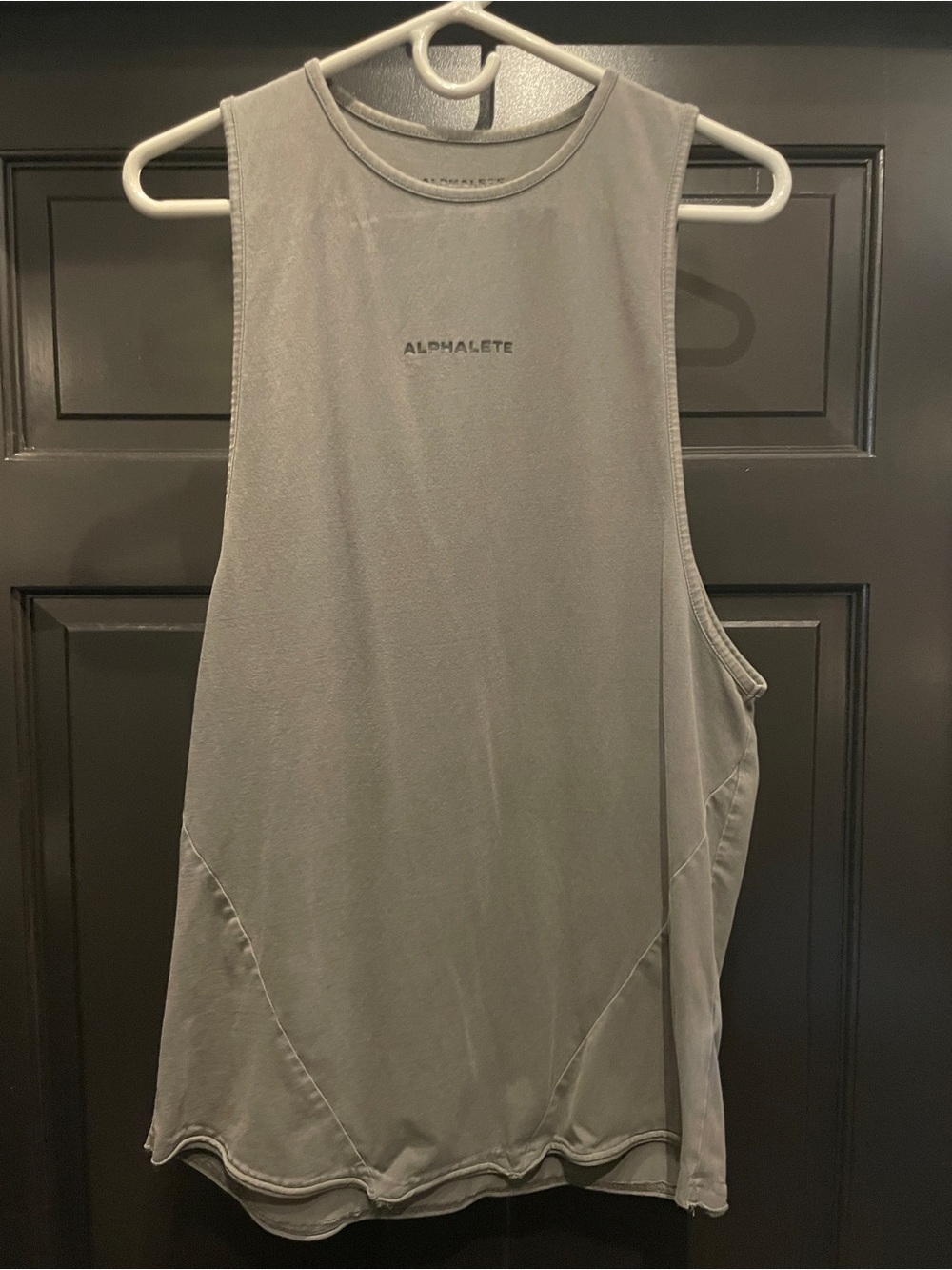 Alphalete Men’s Sleeveless Tank Top - Light Gray